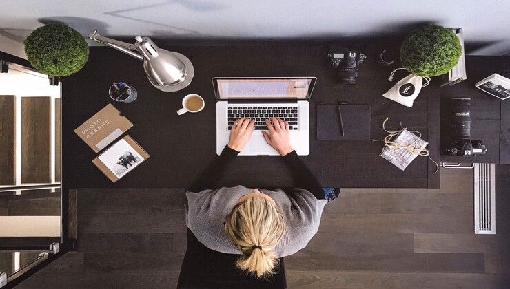 Lavoro in una casa uso ufficio