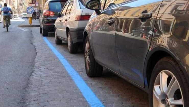 Parcheggio strisce blu