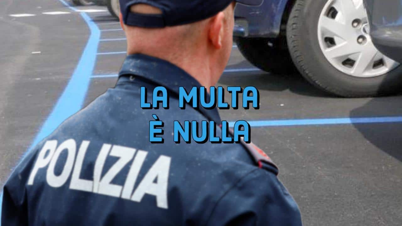 Polizia e strisce blu