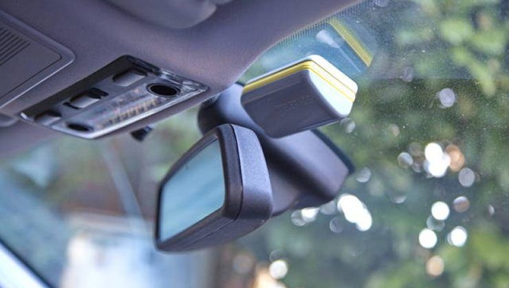 Posizionamento del Telepass in auto