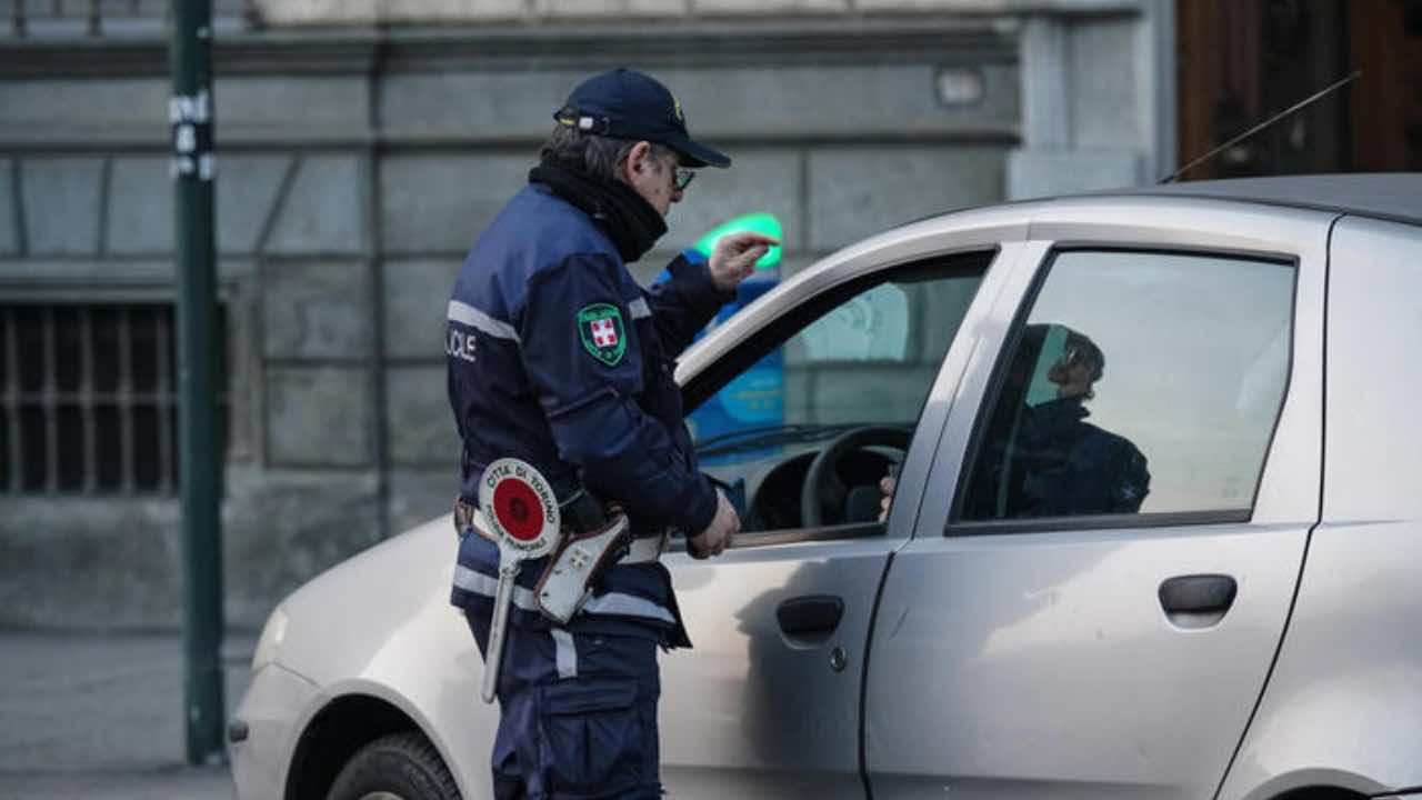 posto di blocco auto