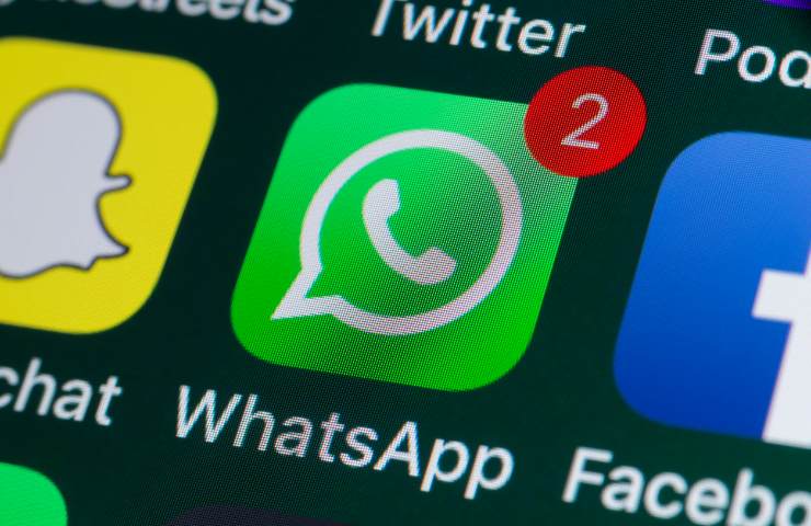 Whatsapp, la nuova truffa che ti azzera il conto in pochi secondi: occhi aperti